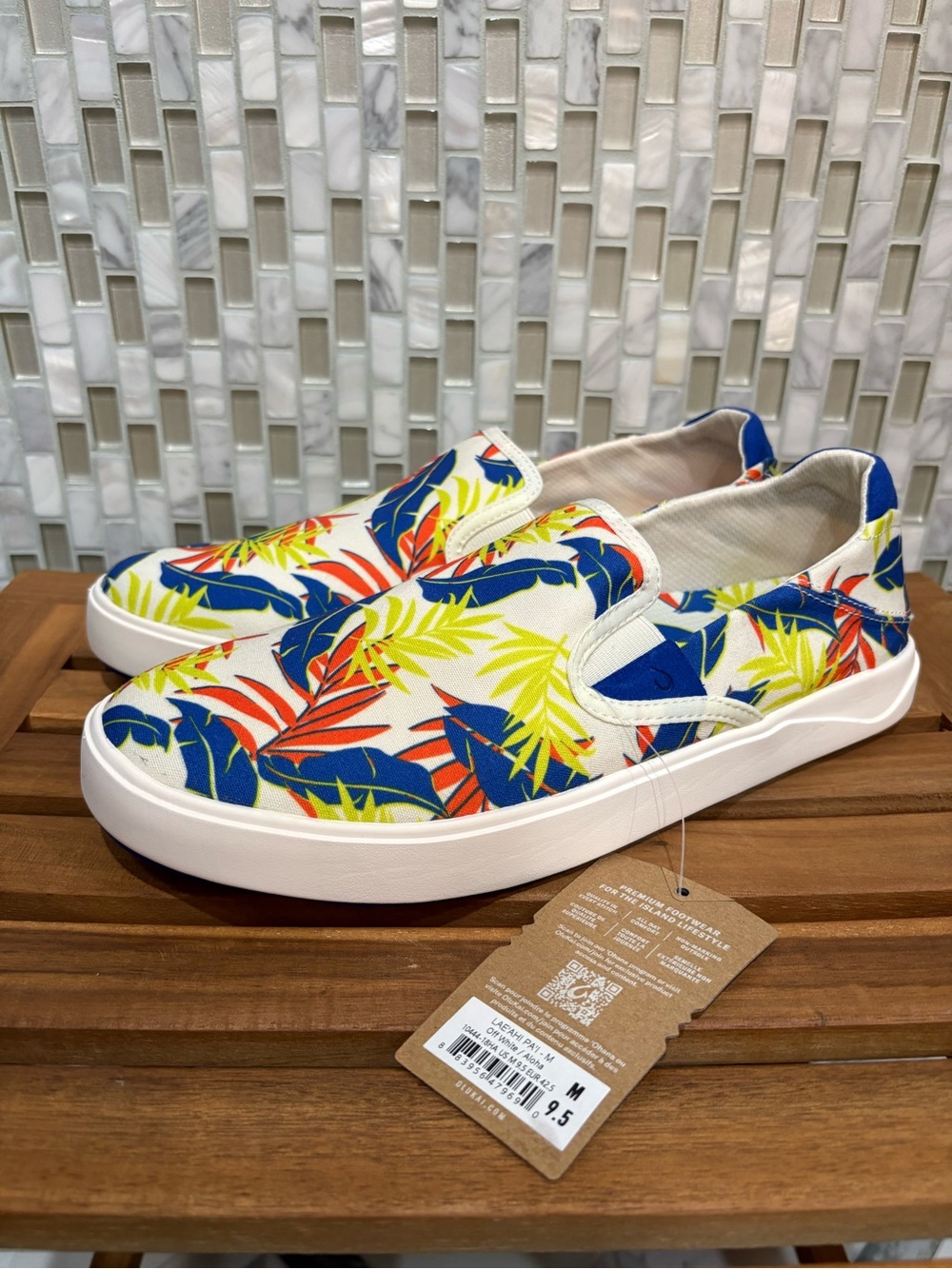 Olukai Lae'ahi Pa'I Slip-On Sneaker Men's Size 9.5 NEW Surfer Off White / Aloha
